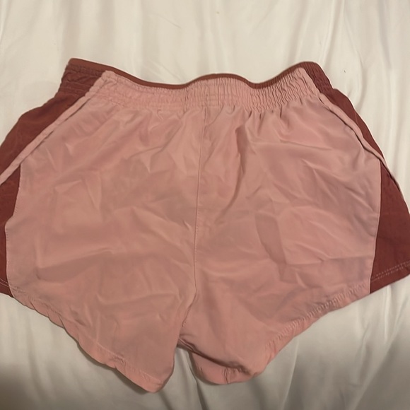Nike athletic shorts size xs great condition - Picture 3 of 4